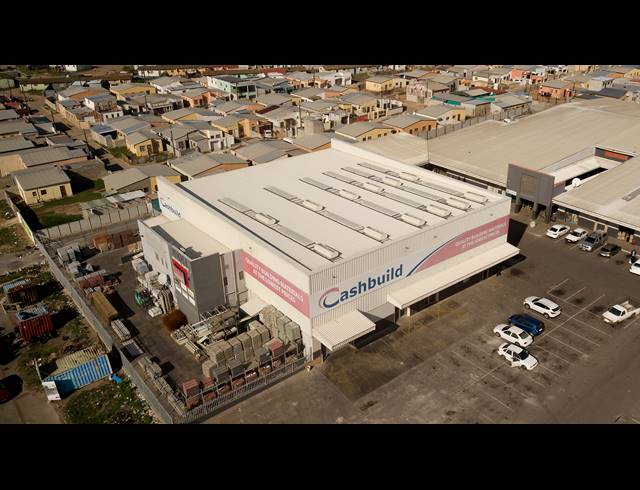 5,133M² BUSINESS CENTRE FOR SALE IN KWAZAKHELE